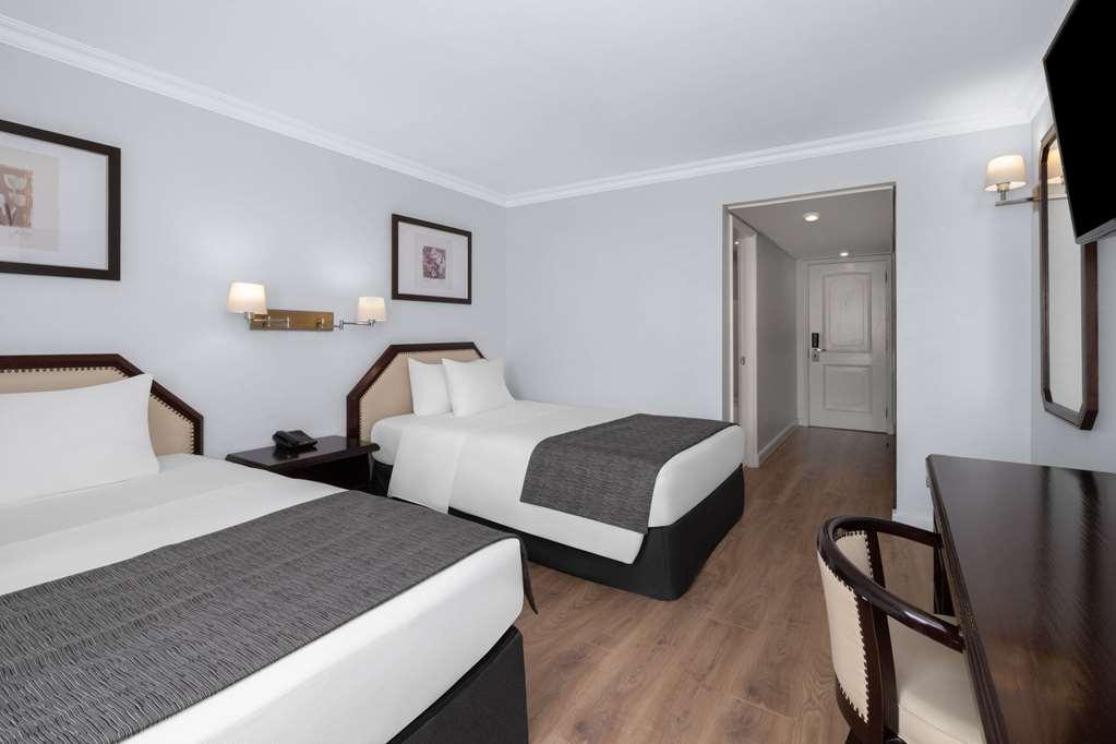 Wyndham Garden Santiago Hotel Bilik gambar