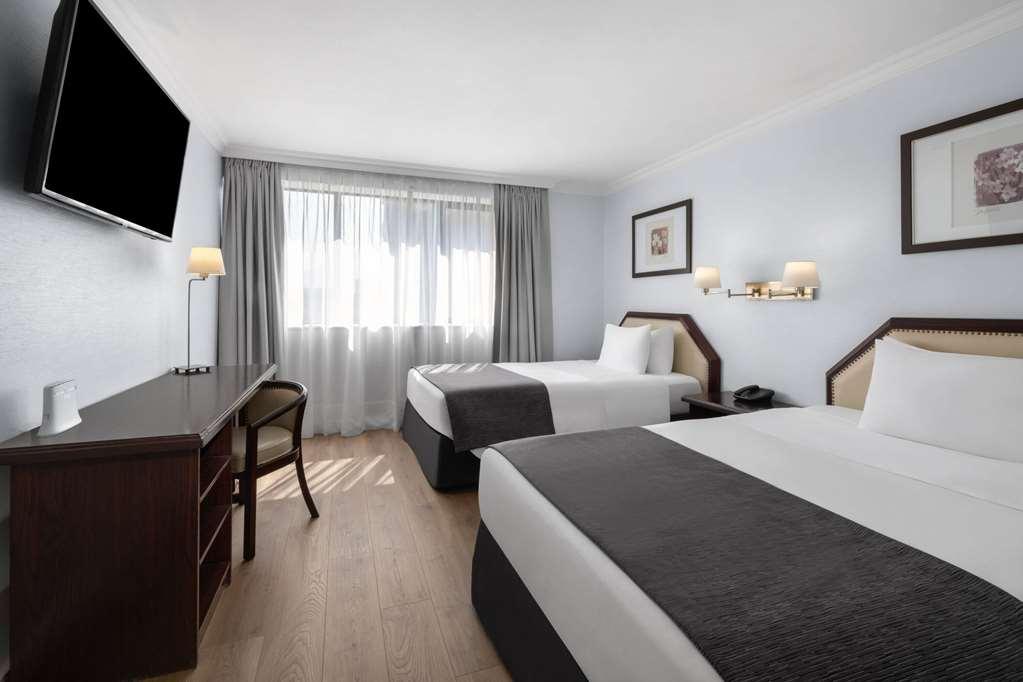 Wyndham Garden Santiago Hotel Bilik gambar