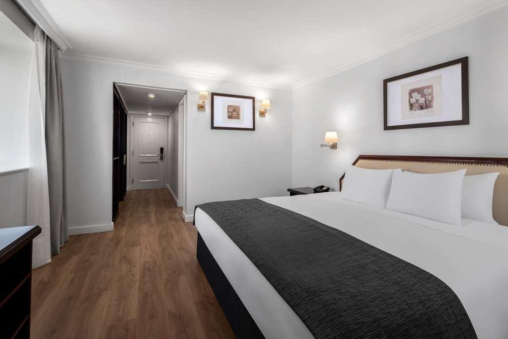 Wyndham Garden Santiago Hotel Bilik gambar
