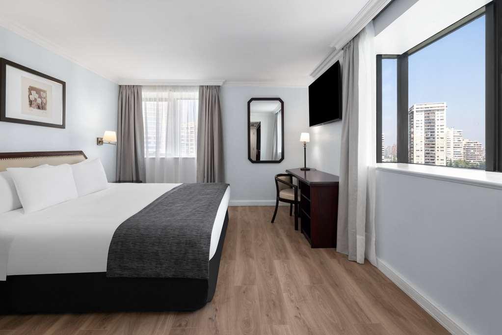 Wyndham Garden Santiago Hotel Bilik gambar